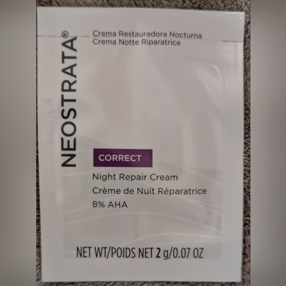Neostrata Night Repair Cream - White